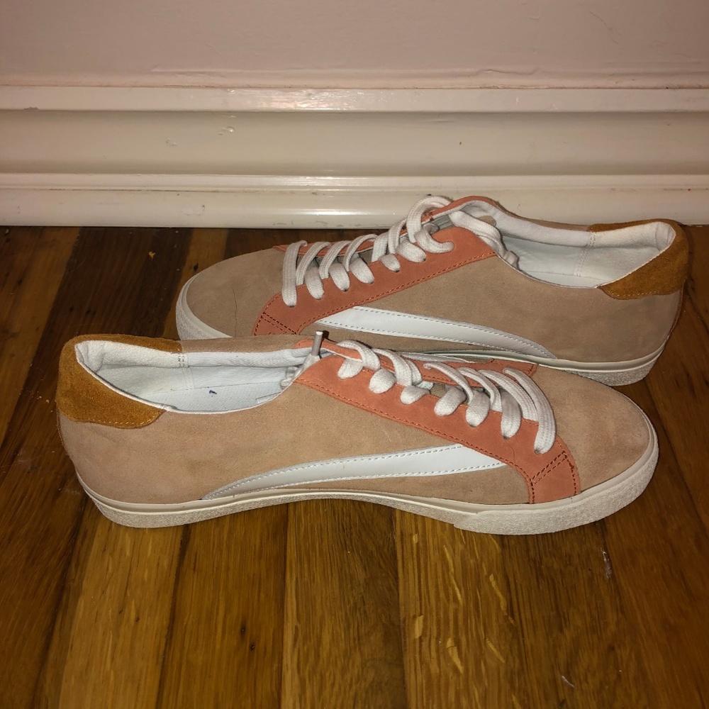 Low-Top Sneakers in Colorblock Suede - Picture 4 of 5